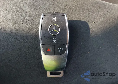 2022 Mercedes-Benz A 220 z USA, uszkodzony, nr VIN W1K3G4EB0NJ362069